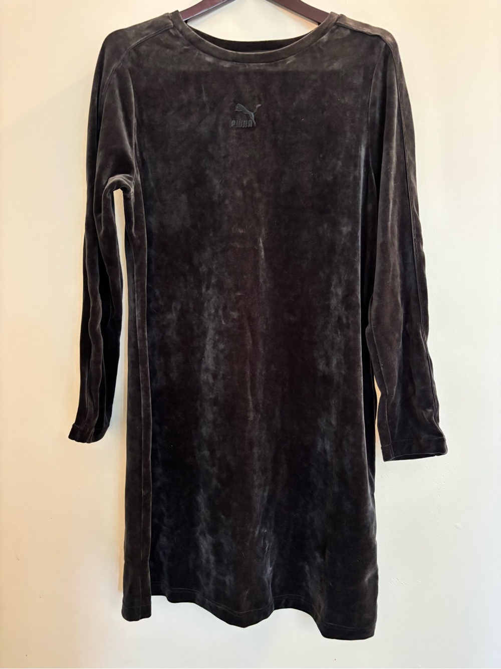 Puma Women’s Iconic T7 Long Sleeved Fitted Velvet Dress in Charcoal